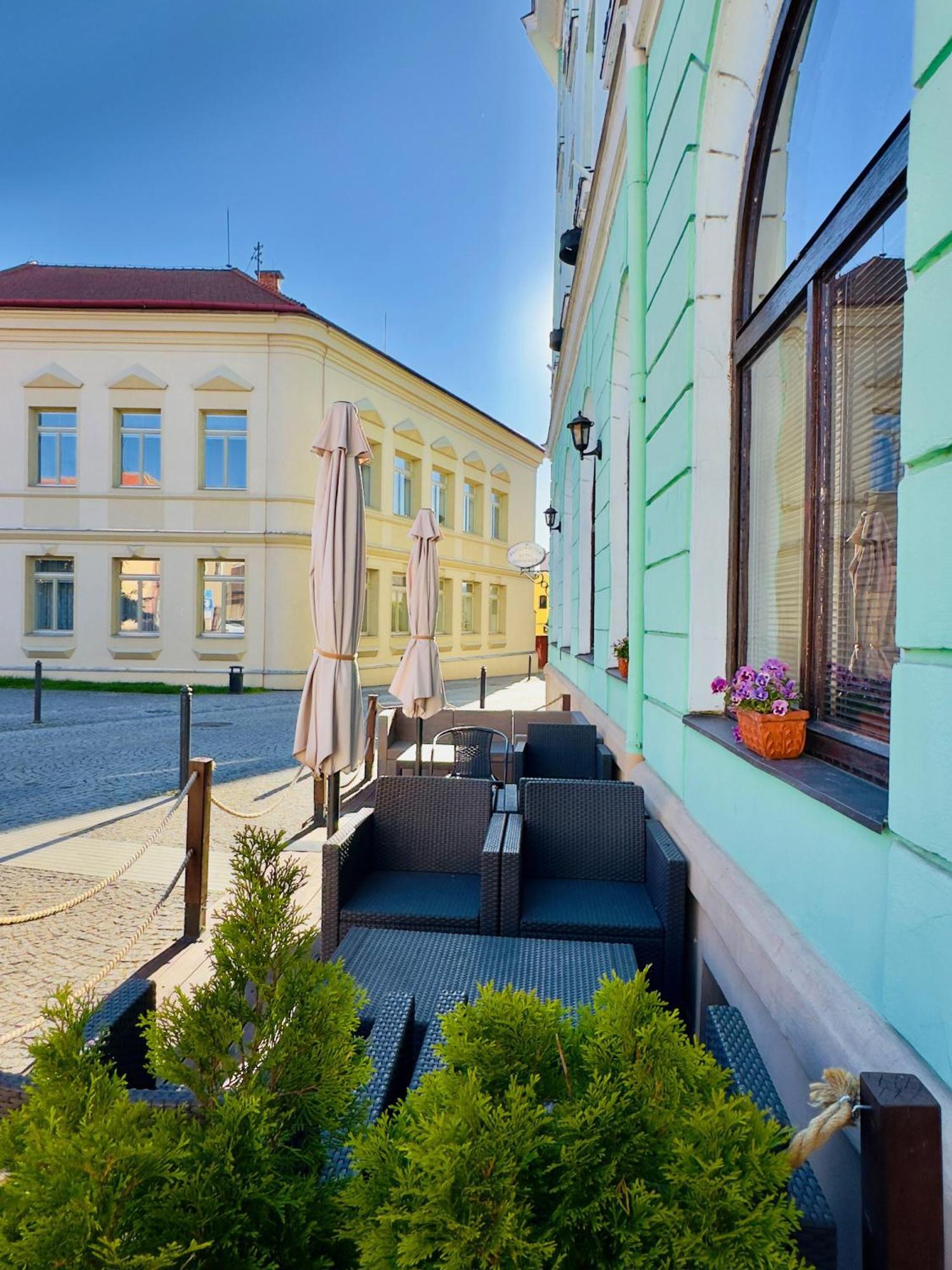 Hotel Ruzek Hranice  Extérieur photo