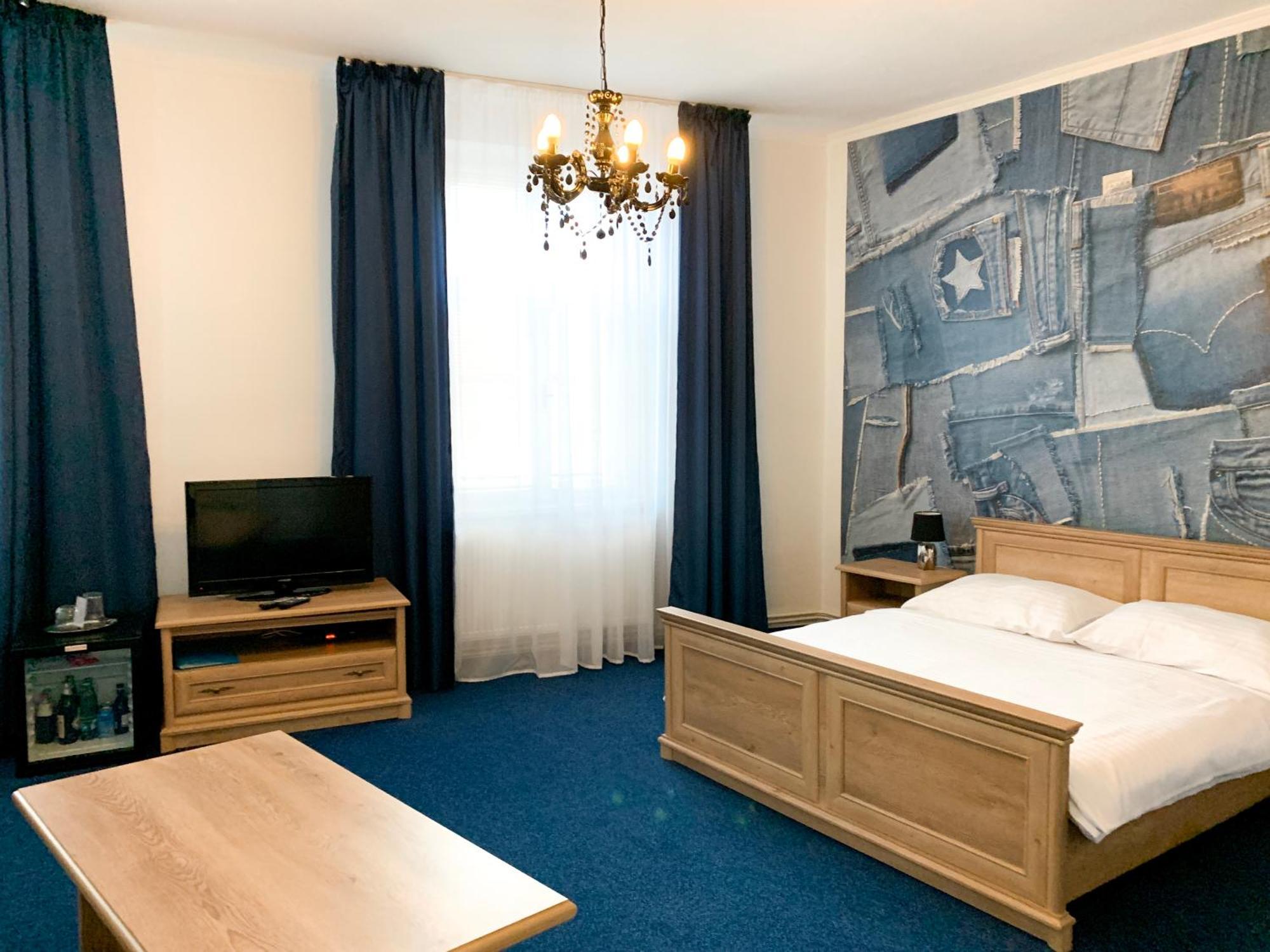 Hotel Ruzek Hranice  Extérieur photo