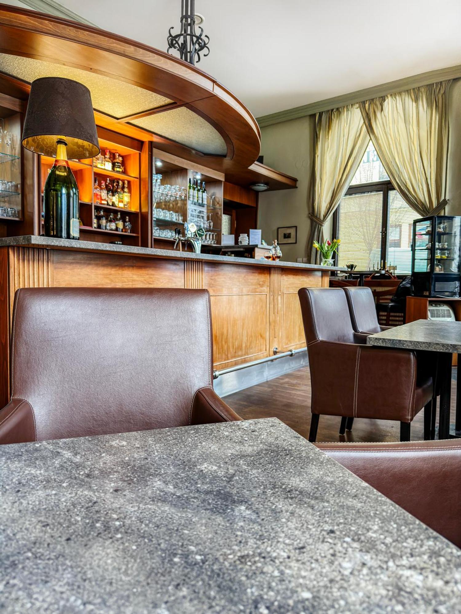 Hotel Ruzek Hranice  Extérieur photo