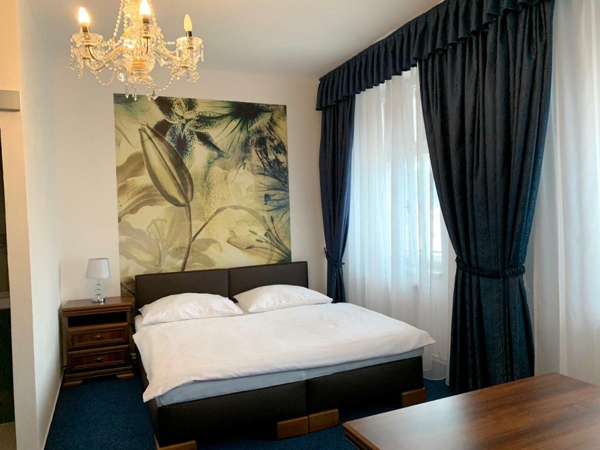 Hotel Ruzek Hranice  Extérieur photo